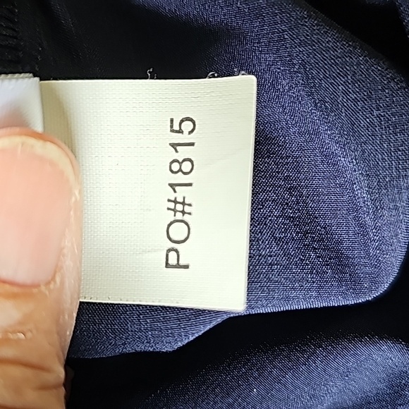 Figs, glue scrub top short sleeves.  Size small. pockets. - Picture 9 of 10